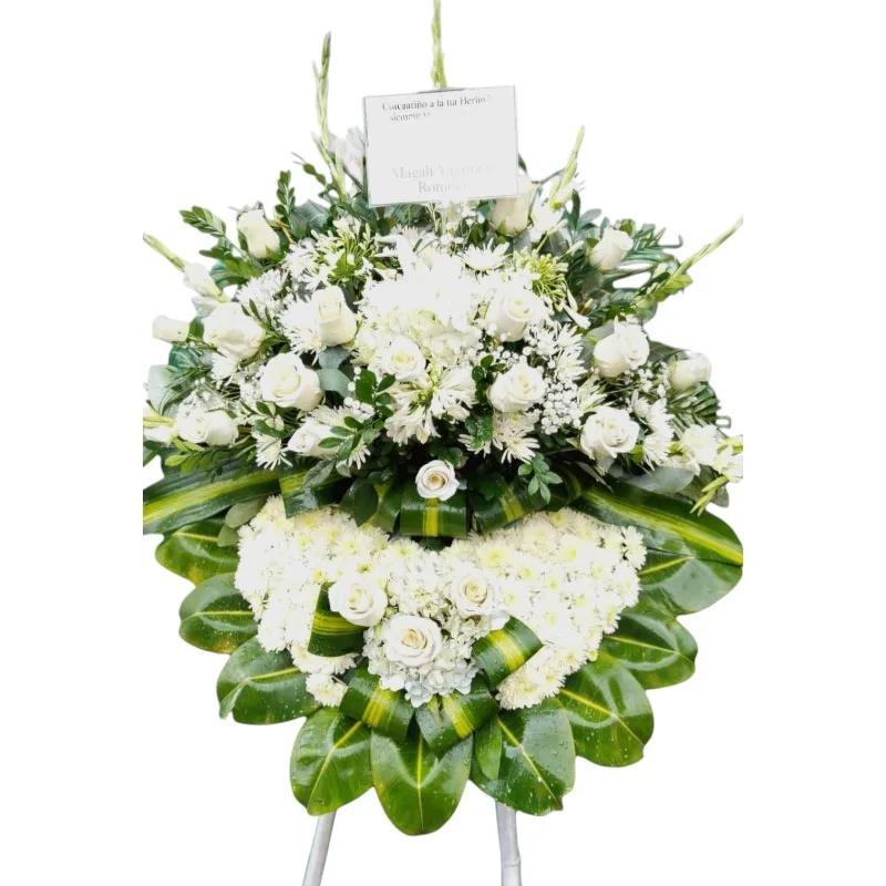 Corona fúnebre de 2m de alto, elaborada con 18 rosas blancas importadas, hortensia, gladiolos, lilium blanco, pompo y follaje