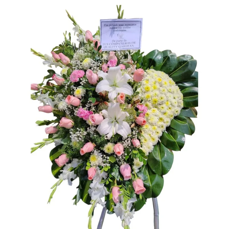 Corona corazón fúnebre de 2m de alto, elaborada con 24 rosas rosadas importadas, hortensia, gladiolos, lilium blanco, pompo y follaje